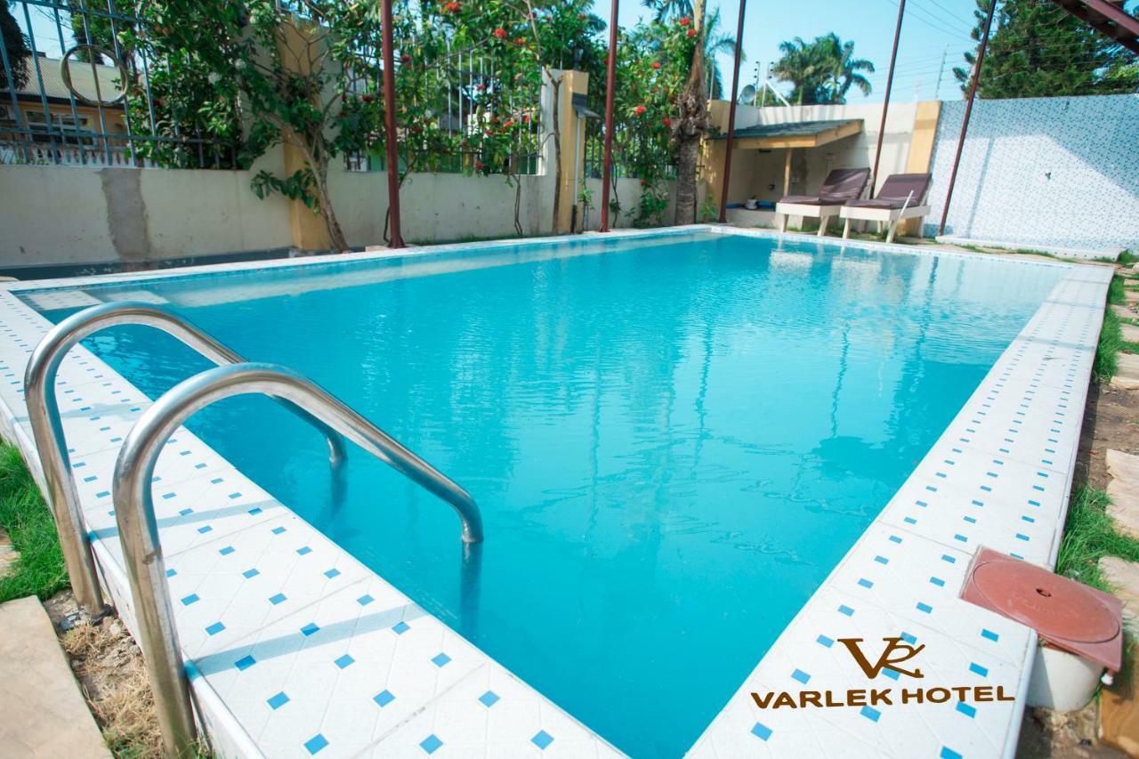 Varlek Hotel 다르에스살람 외부 사진